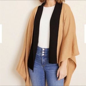 Ann Taylor‎ Cognac/Black Poncho